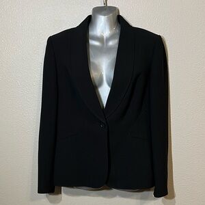 Tahari Arthur s Levine black blazer size 10